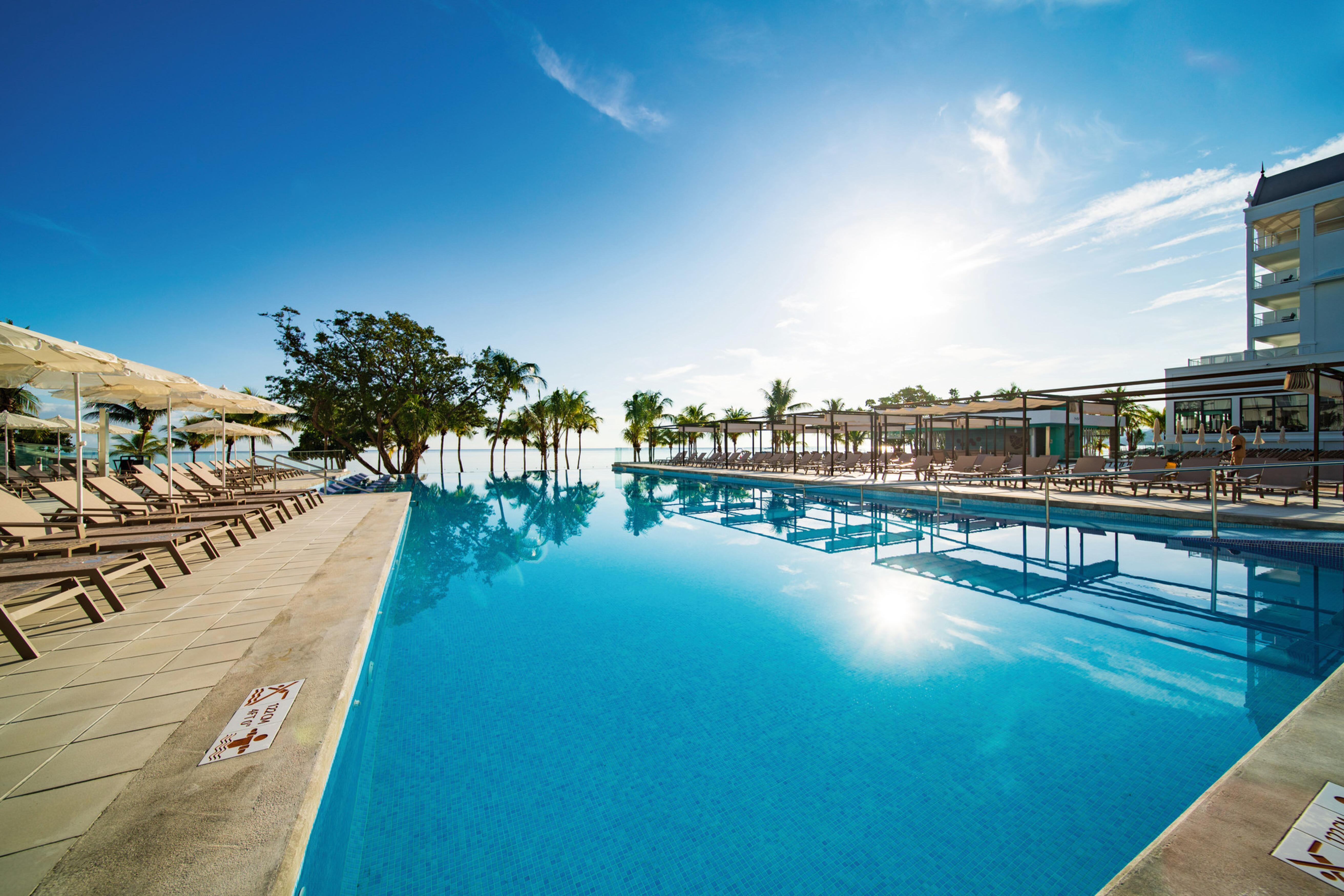 ホテル Riu オーチョ・リオス エクステリア 写真